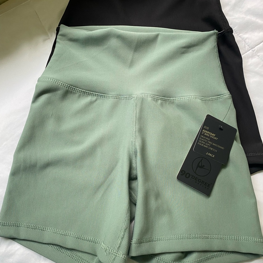 90 Degree By Reflex Women's Green and Black Shorts